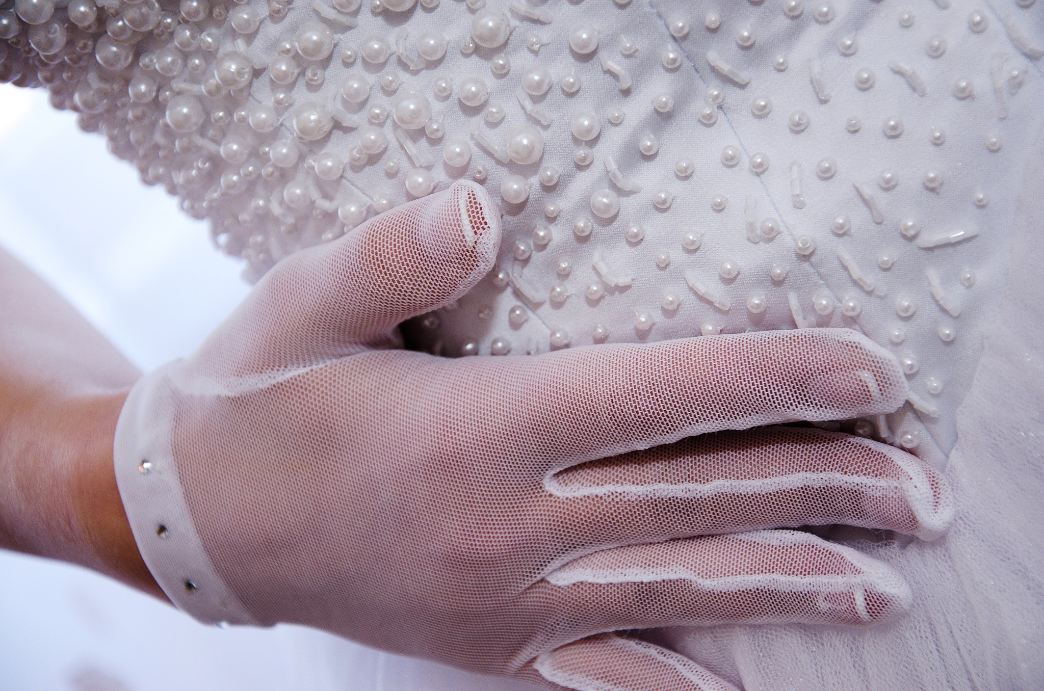 white gloves for the bride