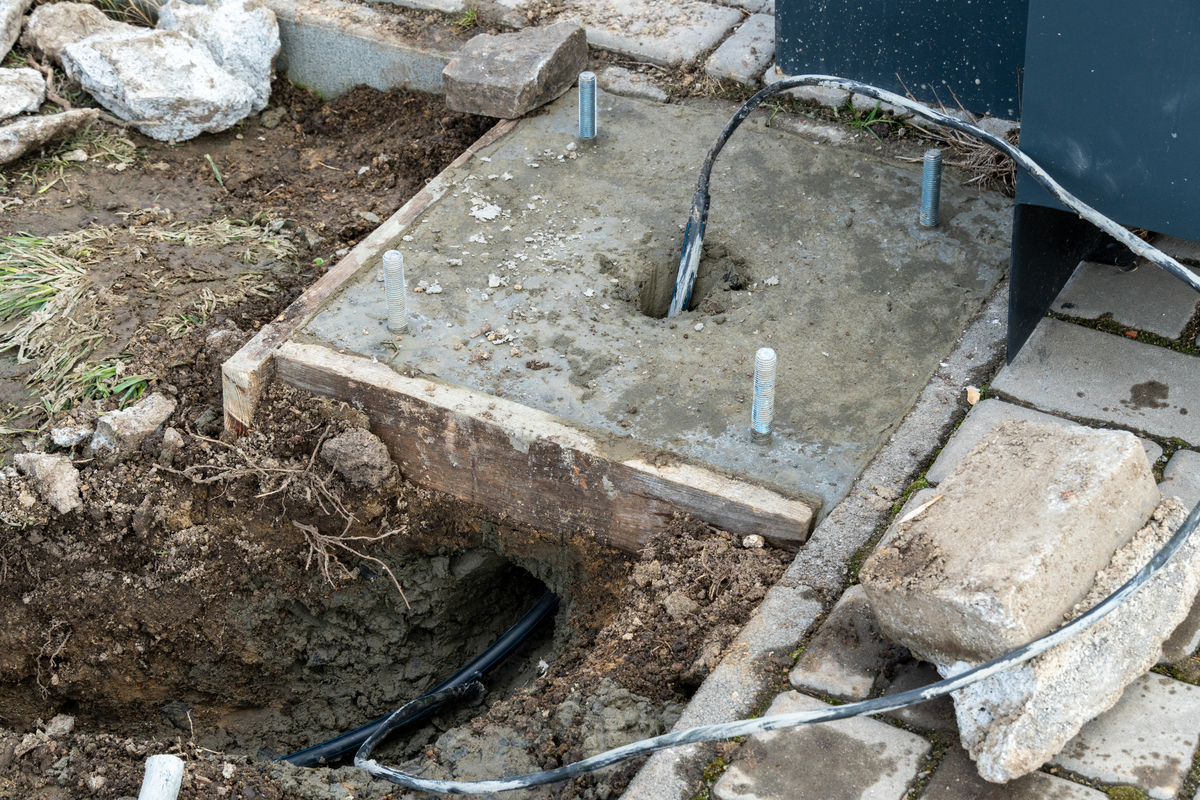 2uyh 电缆编号字母含义详解：电压等级、用途、芯数、绝缘材料