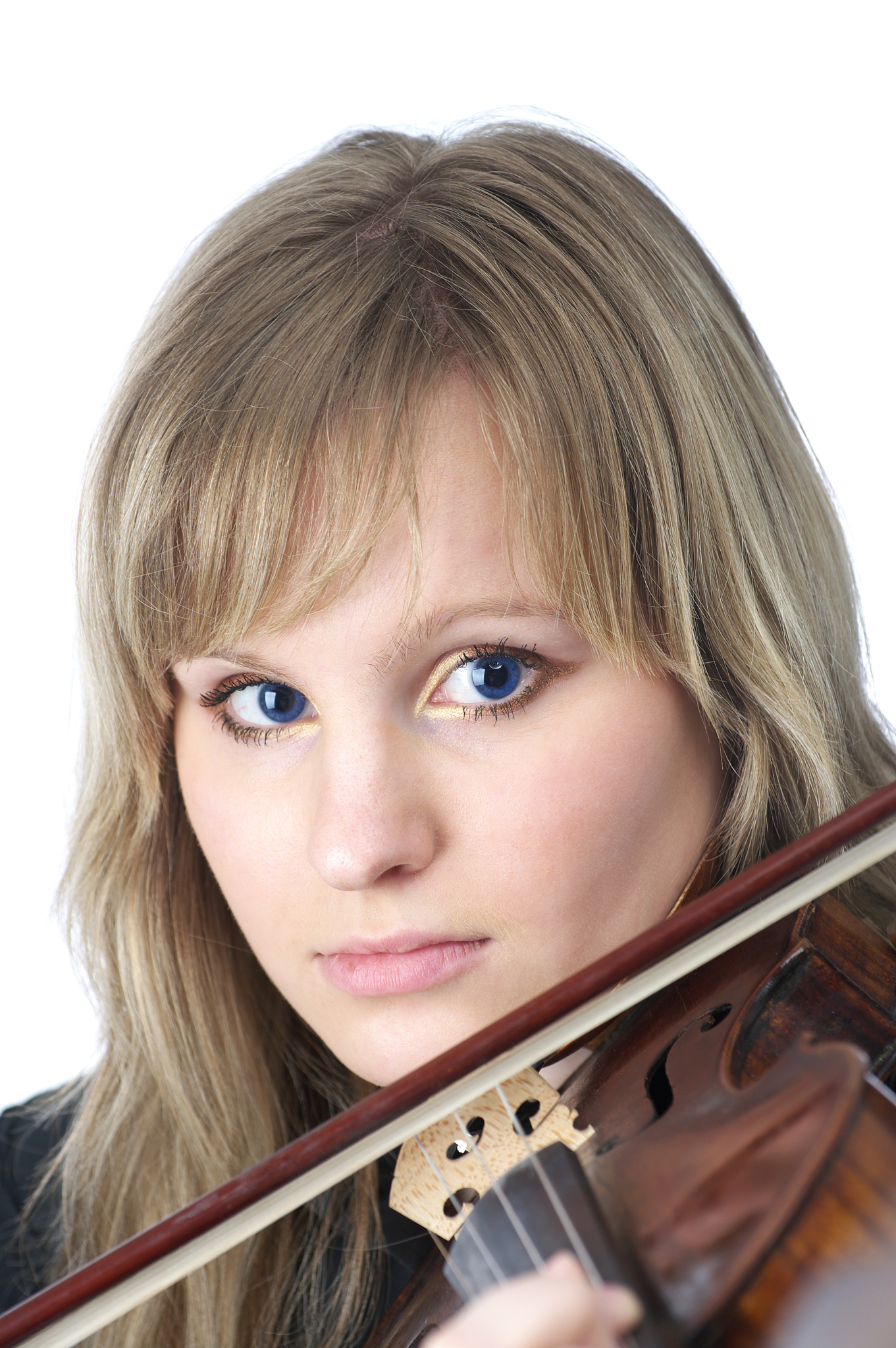 beautiful female violinist portrait
