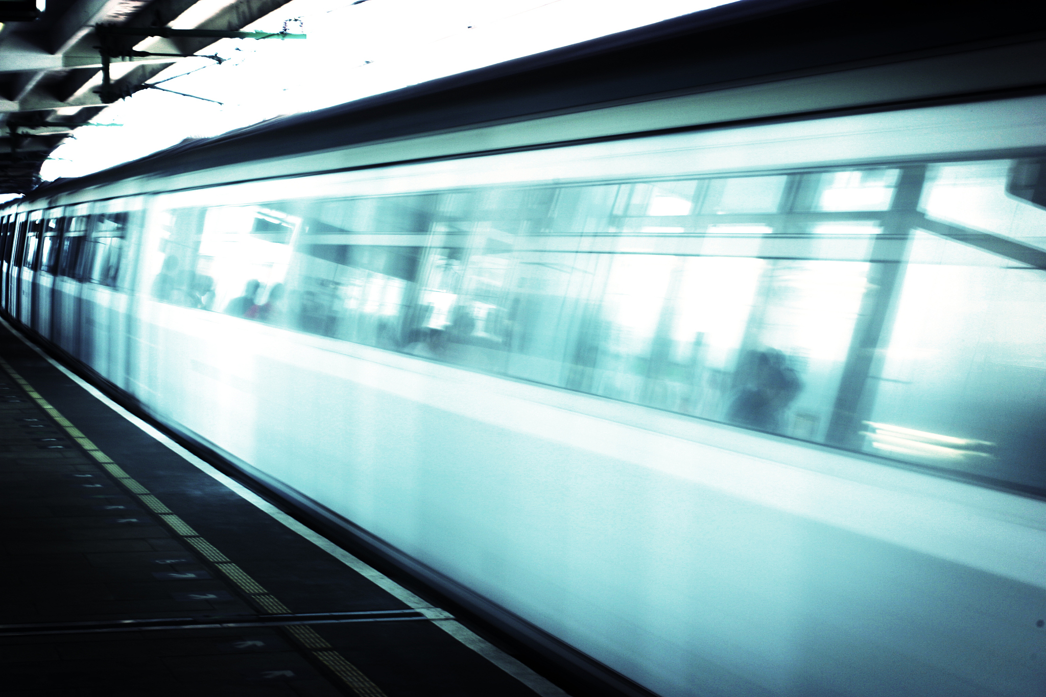 阐述2020年来武汉市交通运输发展基本情况。300字