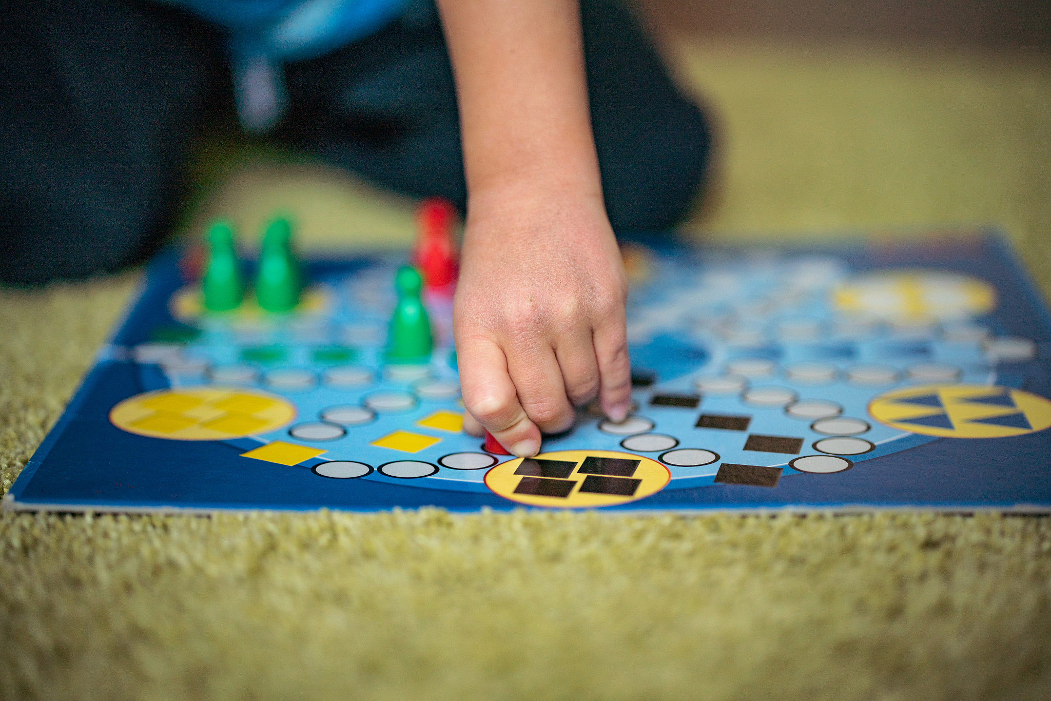 6-12 人桌游设计灵感：王国争夺战