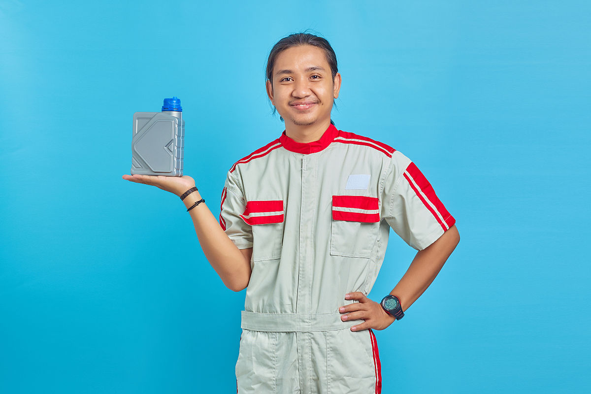 大阳VRC150摩托车机油更换教程：加多少机油合适？