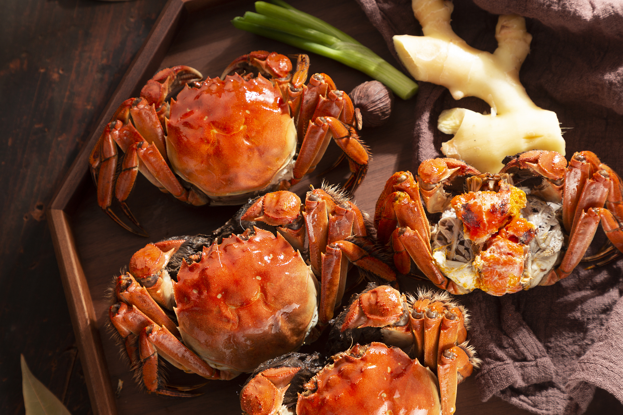 阳澄湖大闸蟹开捕，鲜美蟹宴即将上市！