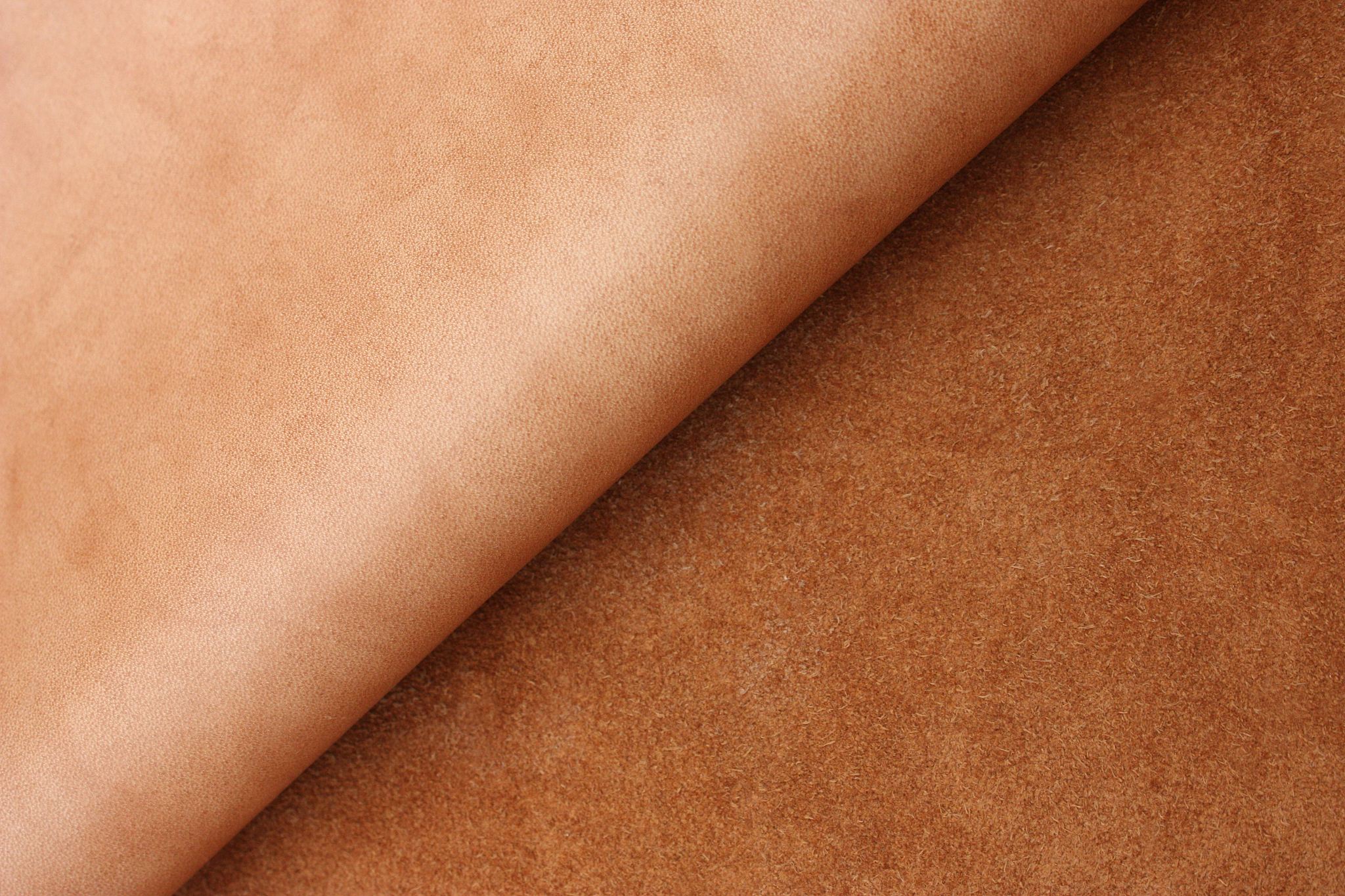 cuir alezan - crote de cuir - artisanat - métier du design