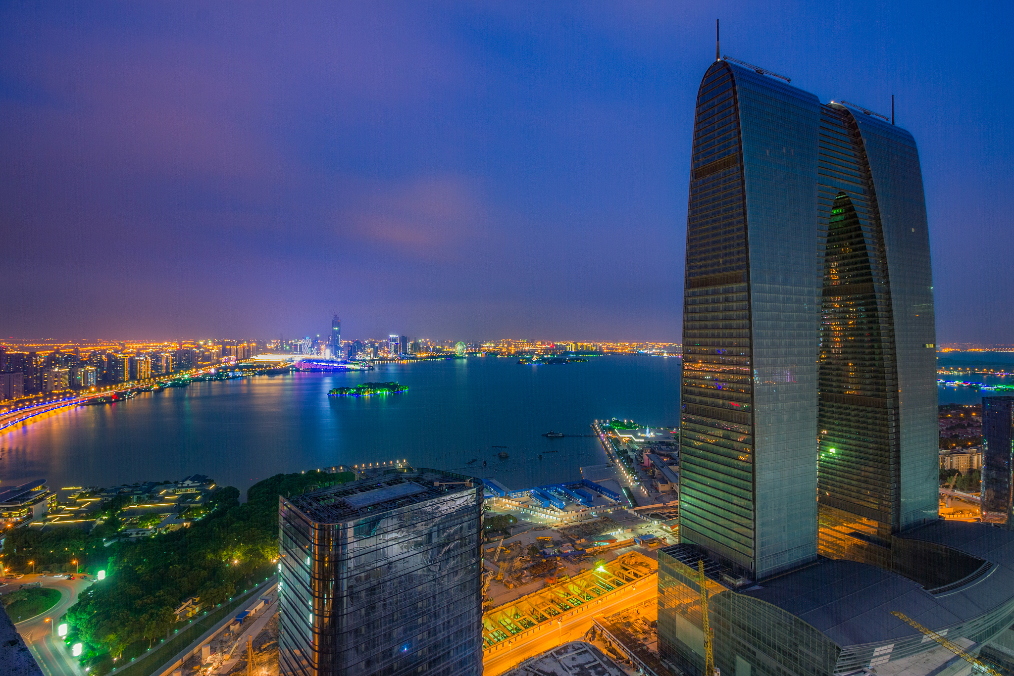 苏州金鸡湖夜景