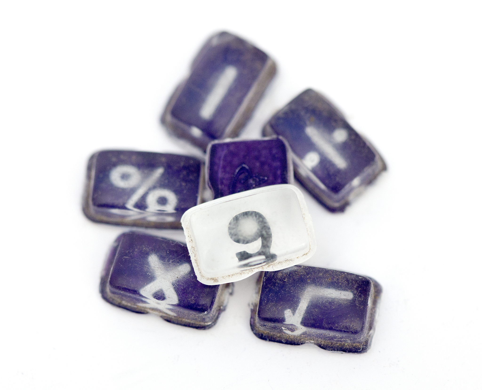 用下面每一行的数据减去1946输出差值然后将这个值减去601989197419811972197019701943198019871965