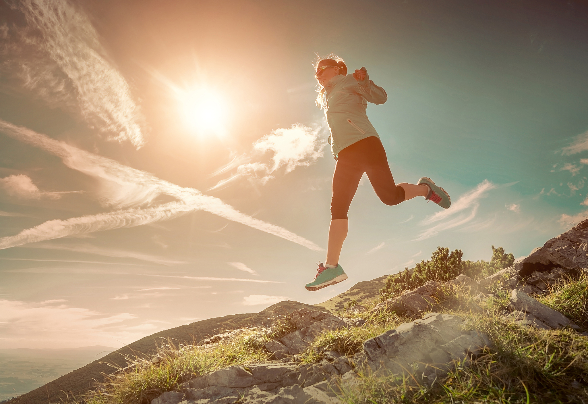 向光奔赴昂扬向上