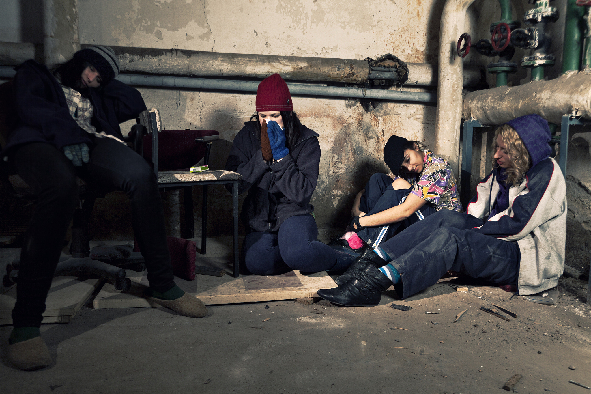 不可避免的要和社会底层人群接触 非常痛苦