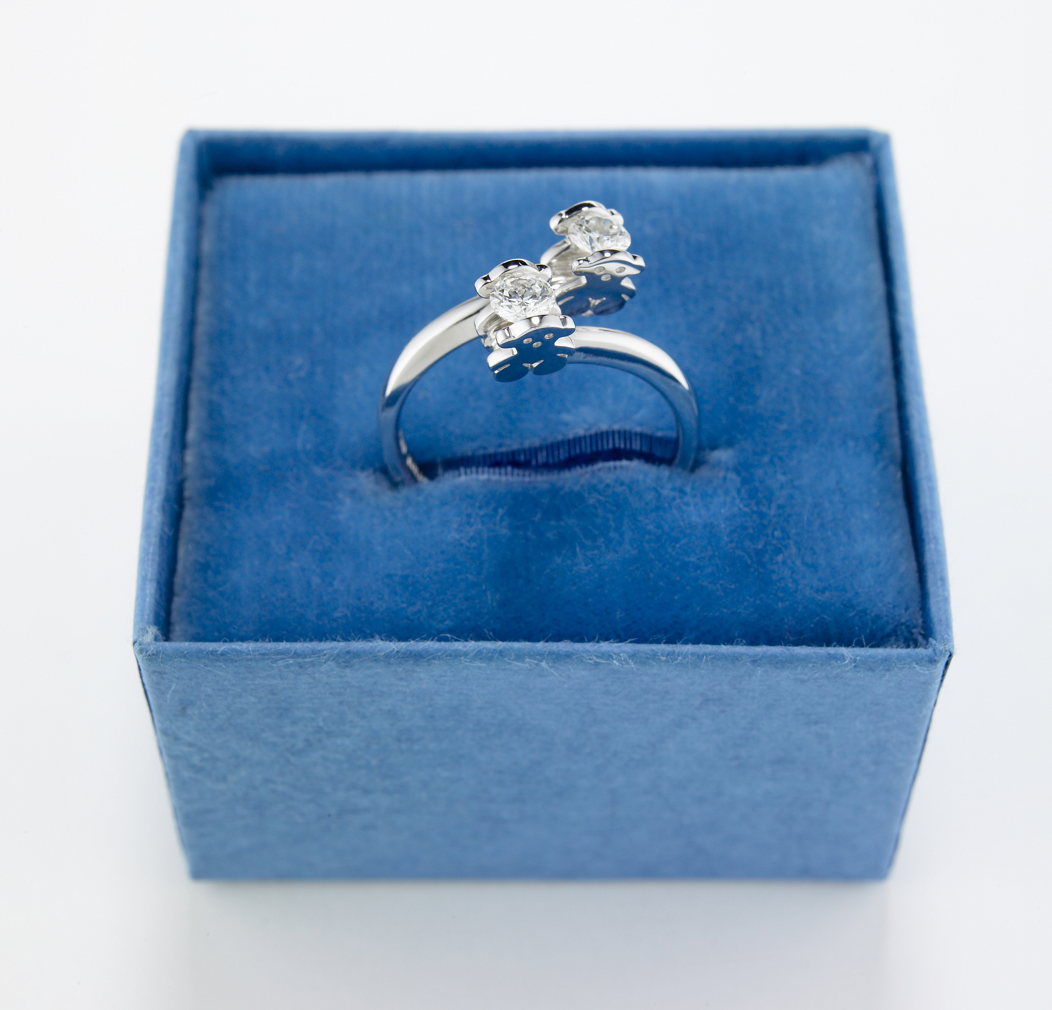 Tiffany&Co：美国珠宝传奇的起源与演变