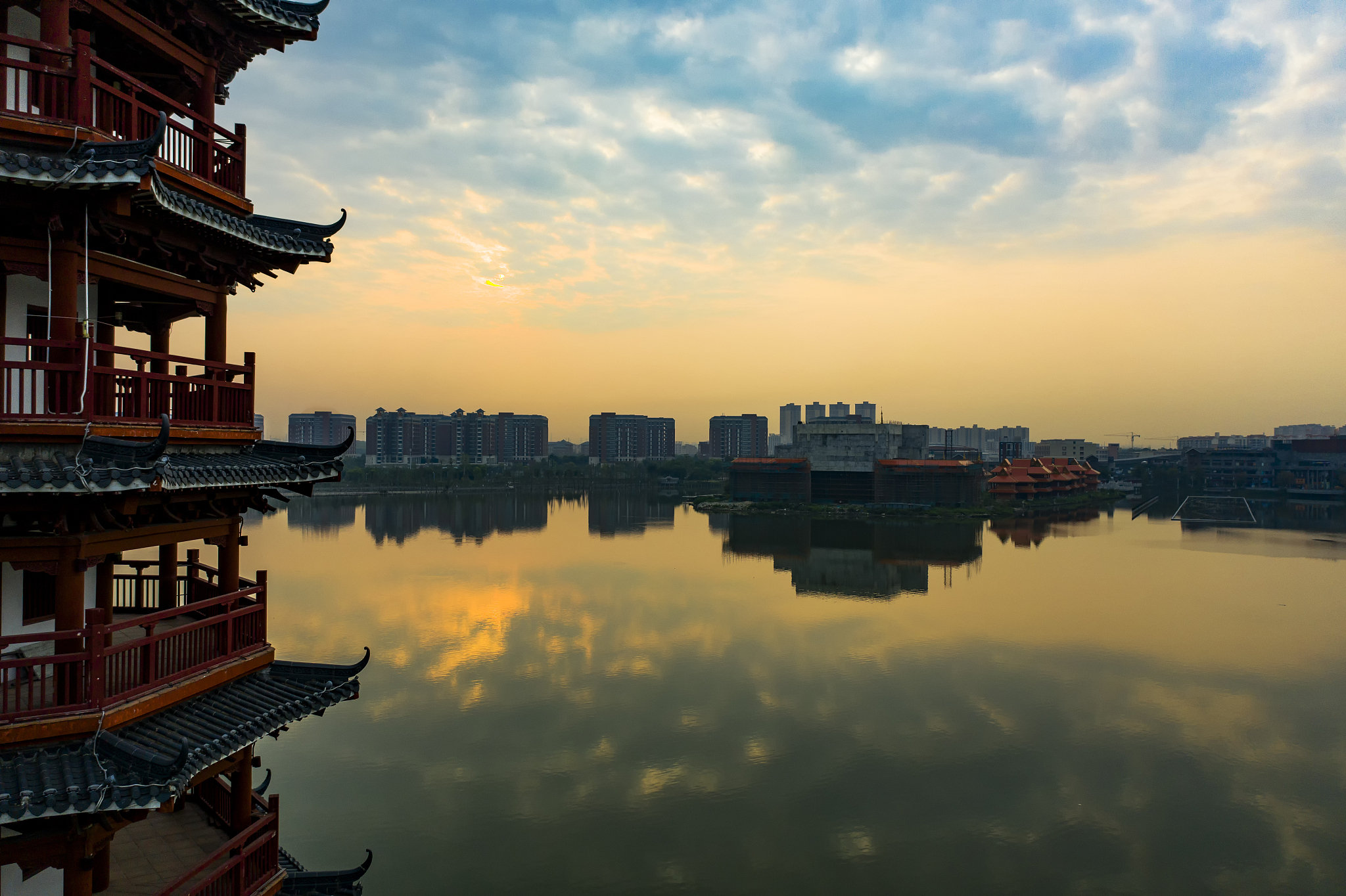 sunrise of huahu wetland park, dongguan, china
