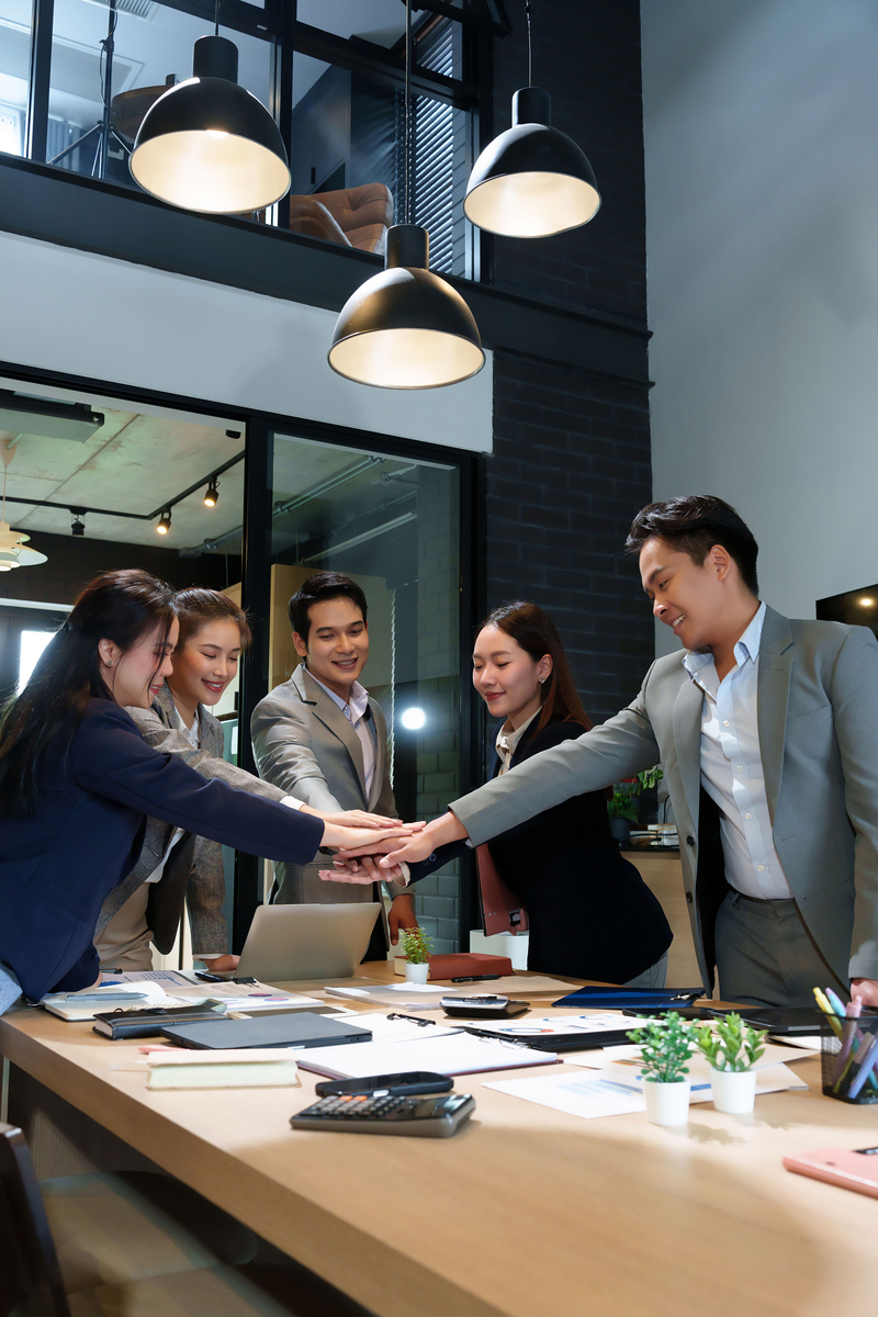 写一篇宣传报道 关于兄弟单位业务交流