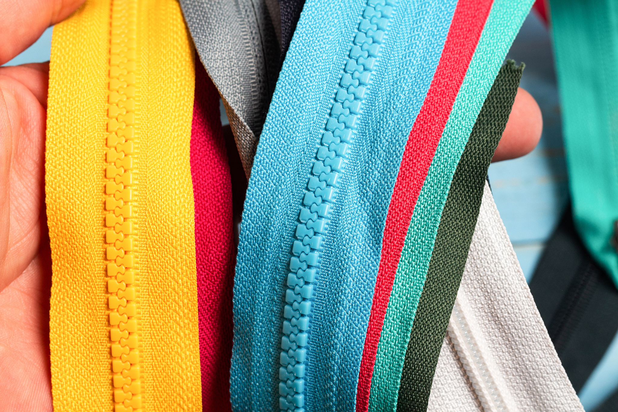 pack lot of colorful plastic and metal zippers stripes with slid