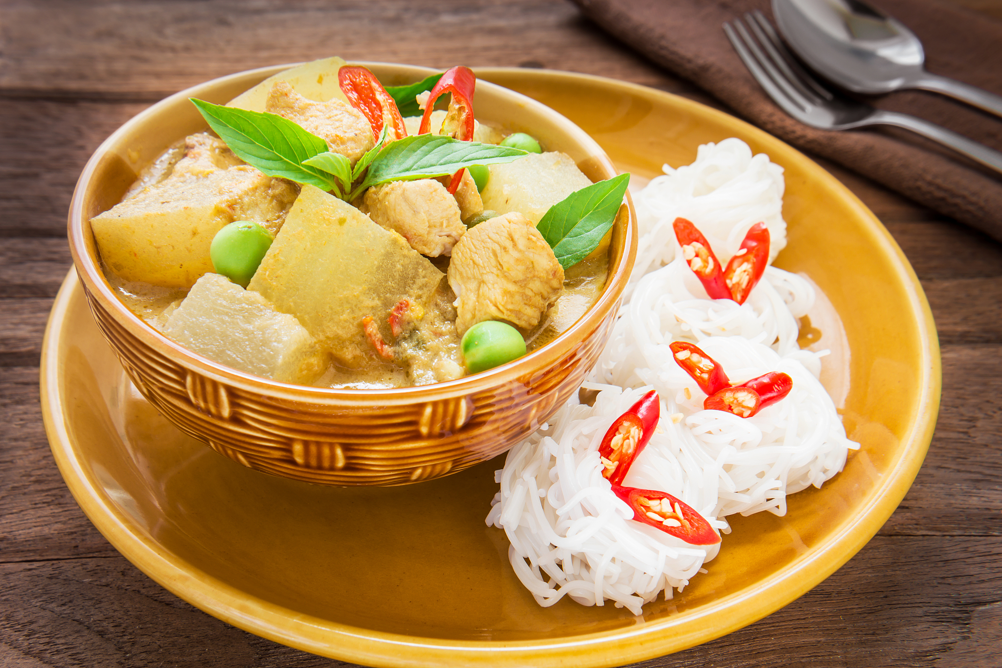 green curry chicken with wax gourd and noodles, thai food