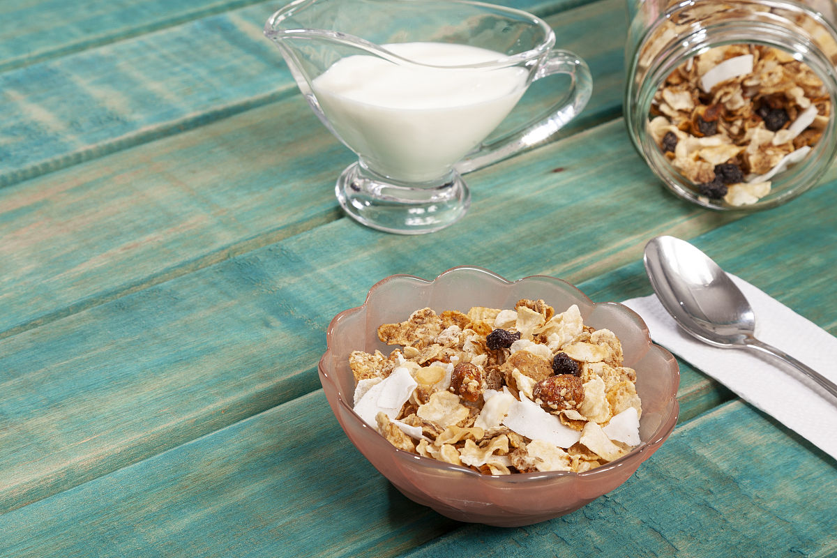 一岁宝宝可以吃麦片么