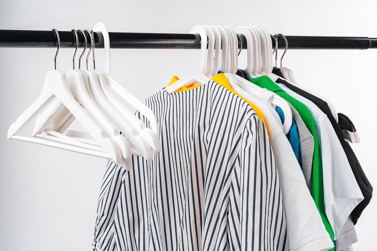 写一个买家好评关于衣架