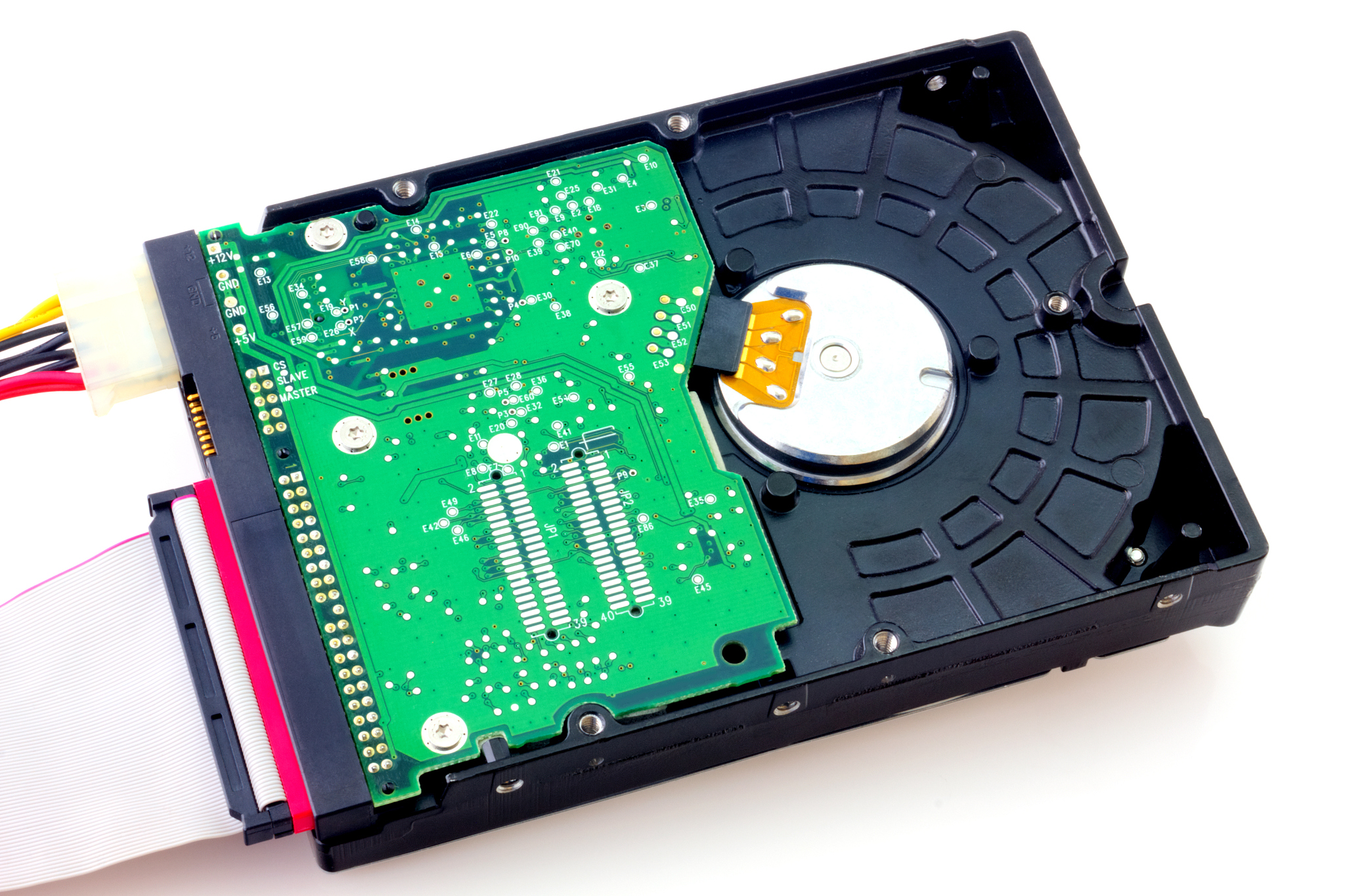 剪辑软件安装在哪块硬盘？机械硬盘和固态硬盘的区别和最佳分工