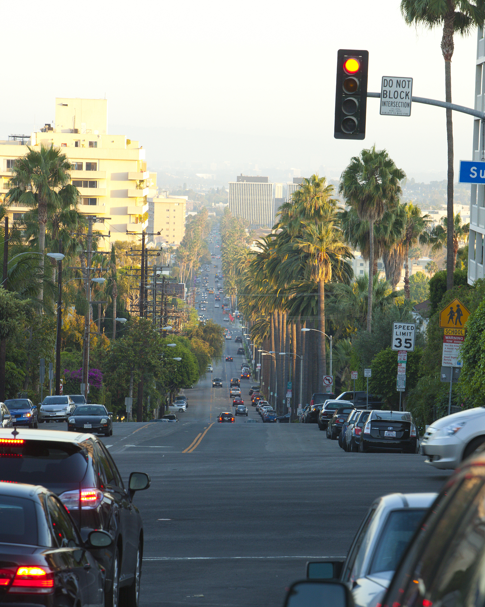 PLC 红绿灯控制语句表：详细解释和示例