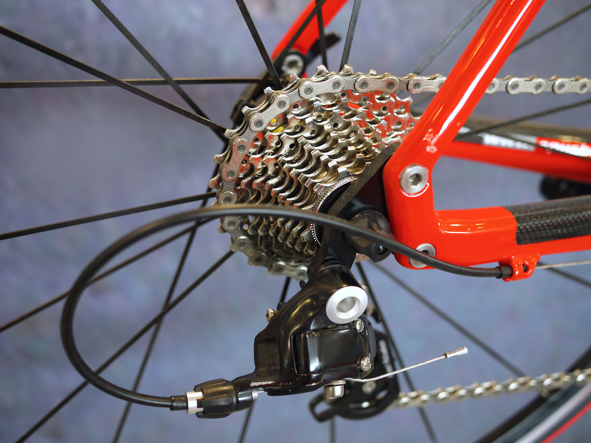 公路车贵的和便宜的速度差距？