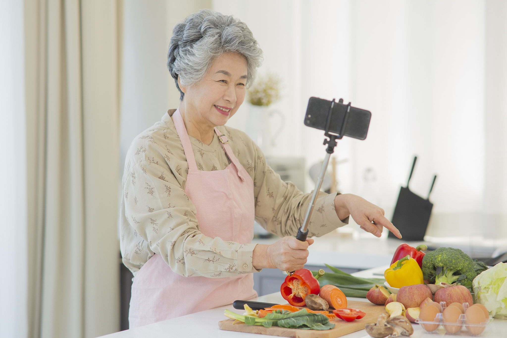 写一个逆向思维的有趣故事
