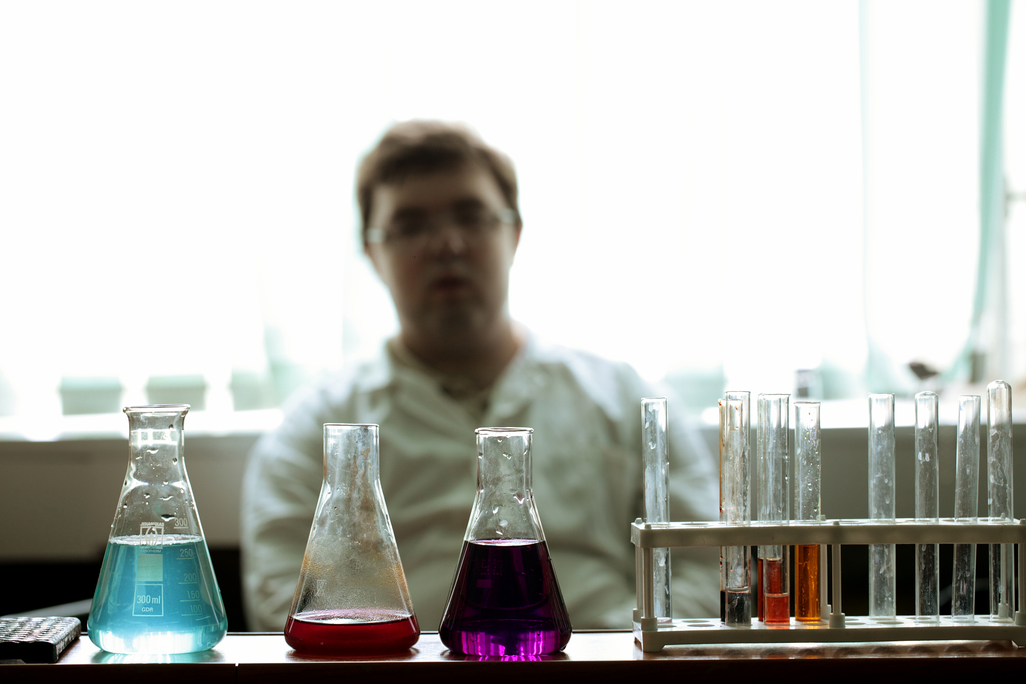 硫酸铜和氢氧化钾：性质、反应和应用