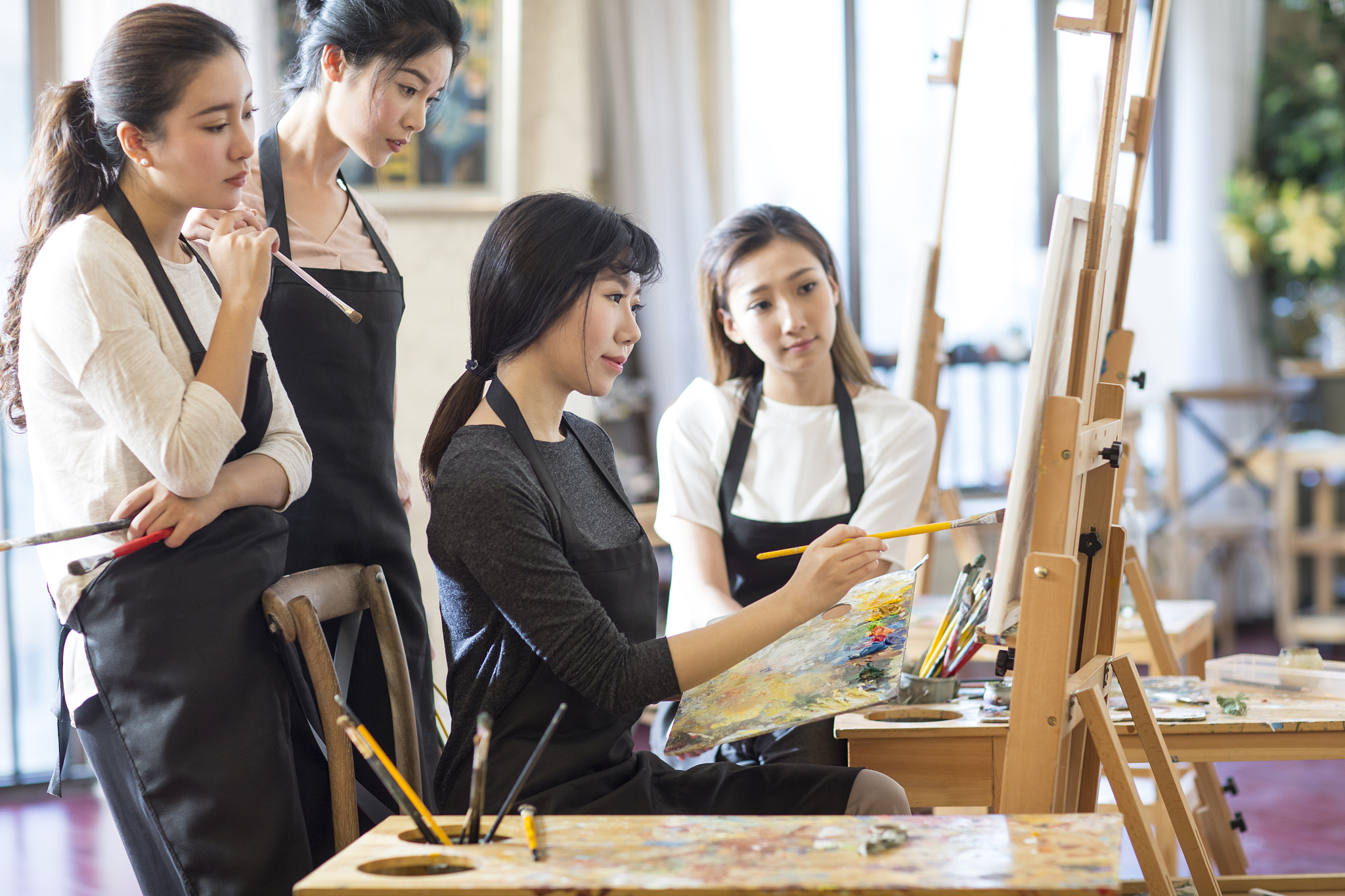 小学初中美术教师年度工作评价与建议