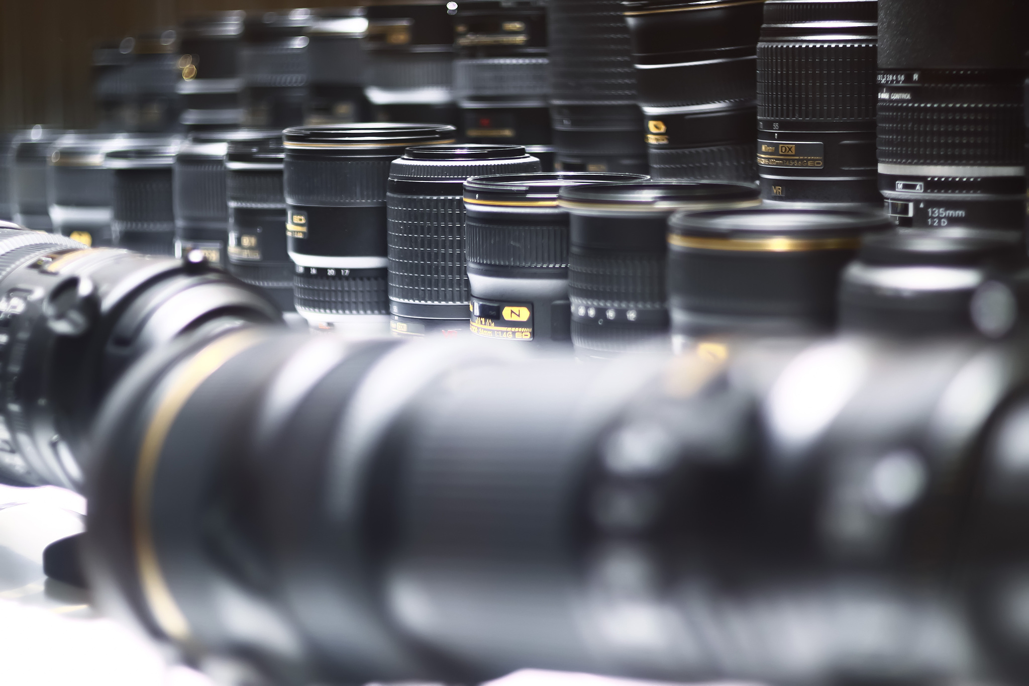 徕卡 50mm f/0.95 镜头价格：高端摄影的奢华选择