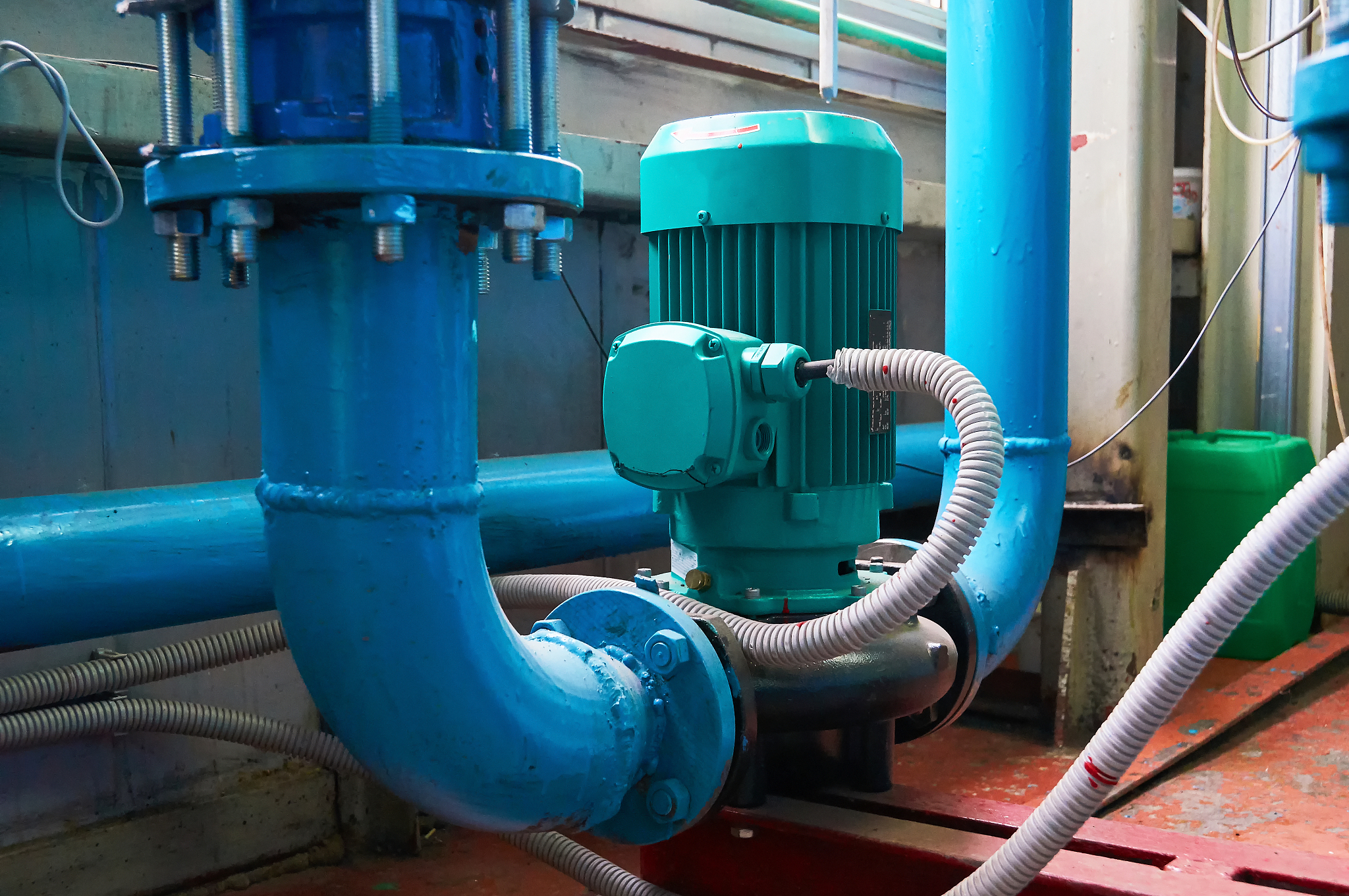 管道泵平打水300米减压多少正常