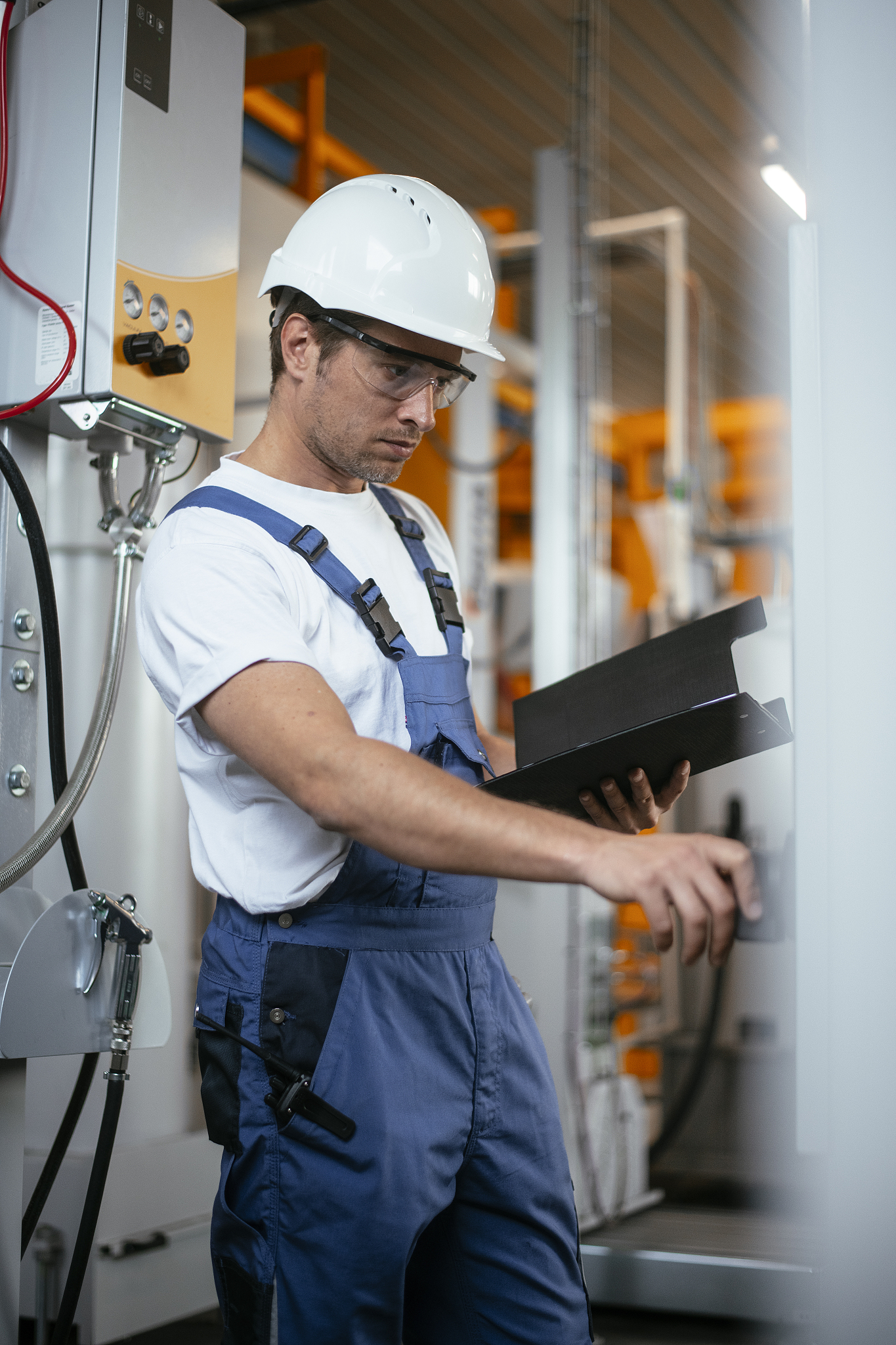 南京男生中专学什么专业好？2023年热门专业推荐