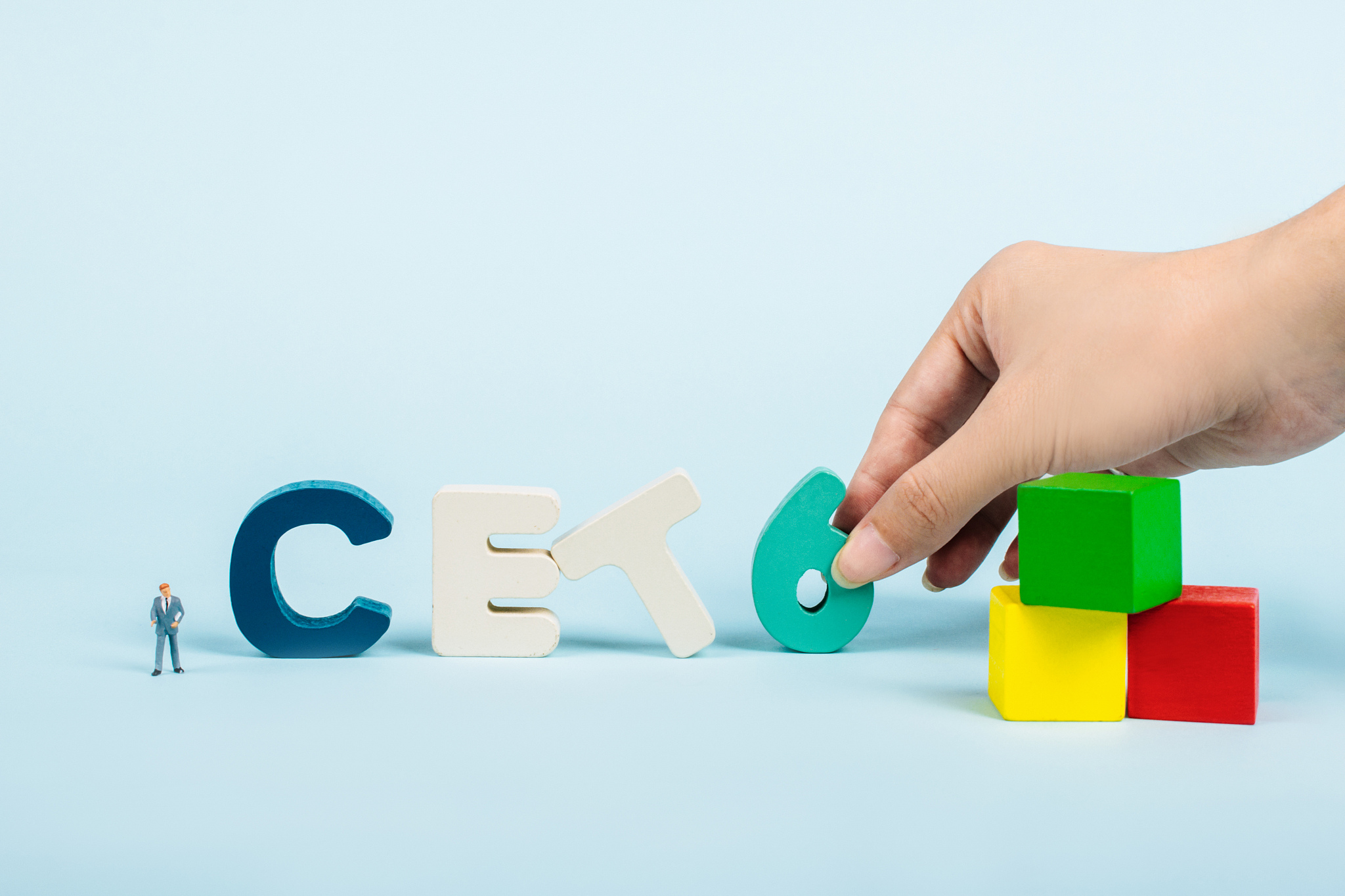 CET-6 备考：大学生英语能力提升指南