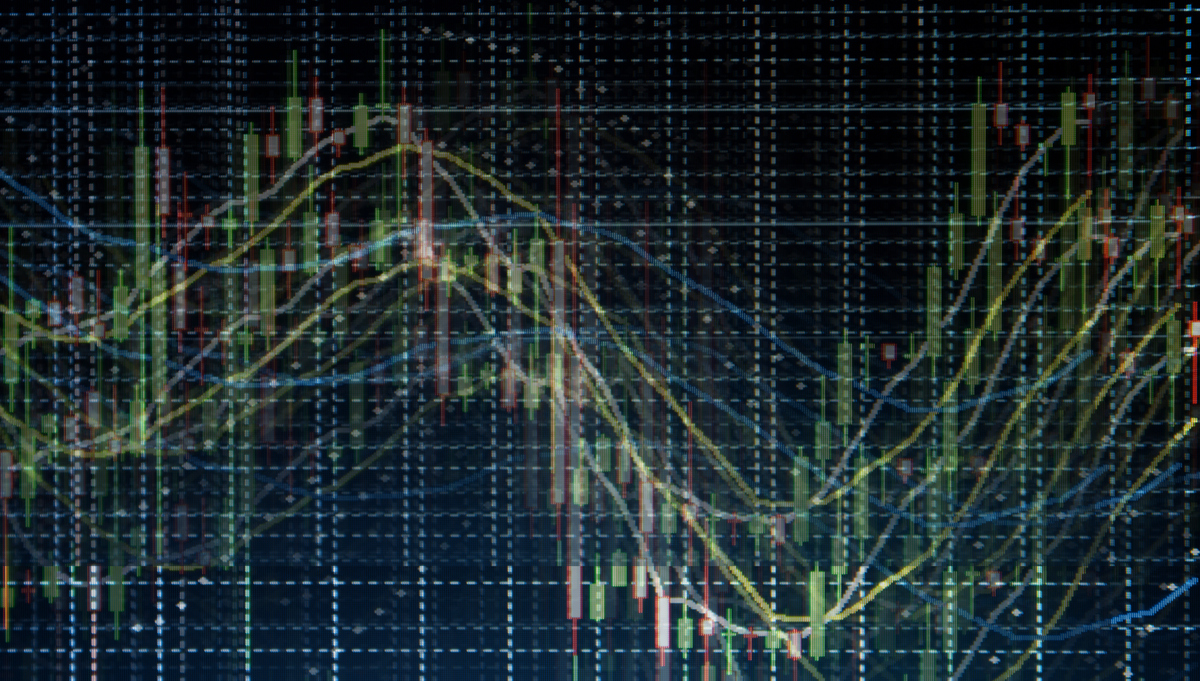 优化措辞：之前一直在玩打板收益还行也尝试着选股这块持续研究来提升打板的成功率。后面会写些文章记录下自己的研究过程另一方面也想和大家讨论讨论共同进步。这次的回测逻辑很简单只打反包板前一天从最高点跌下来5个点当天非一字板冲上涨停就在涨停板上买入。先声明一下回测只是体现打板的理论收益所以假设是每板必成交和实际肯定有差距不过实盘操作时吃不到大肉喝点汤还是没有问题的