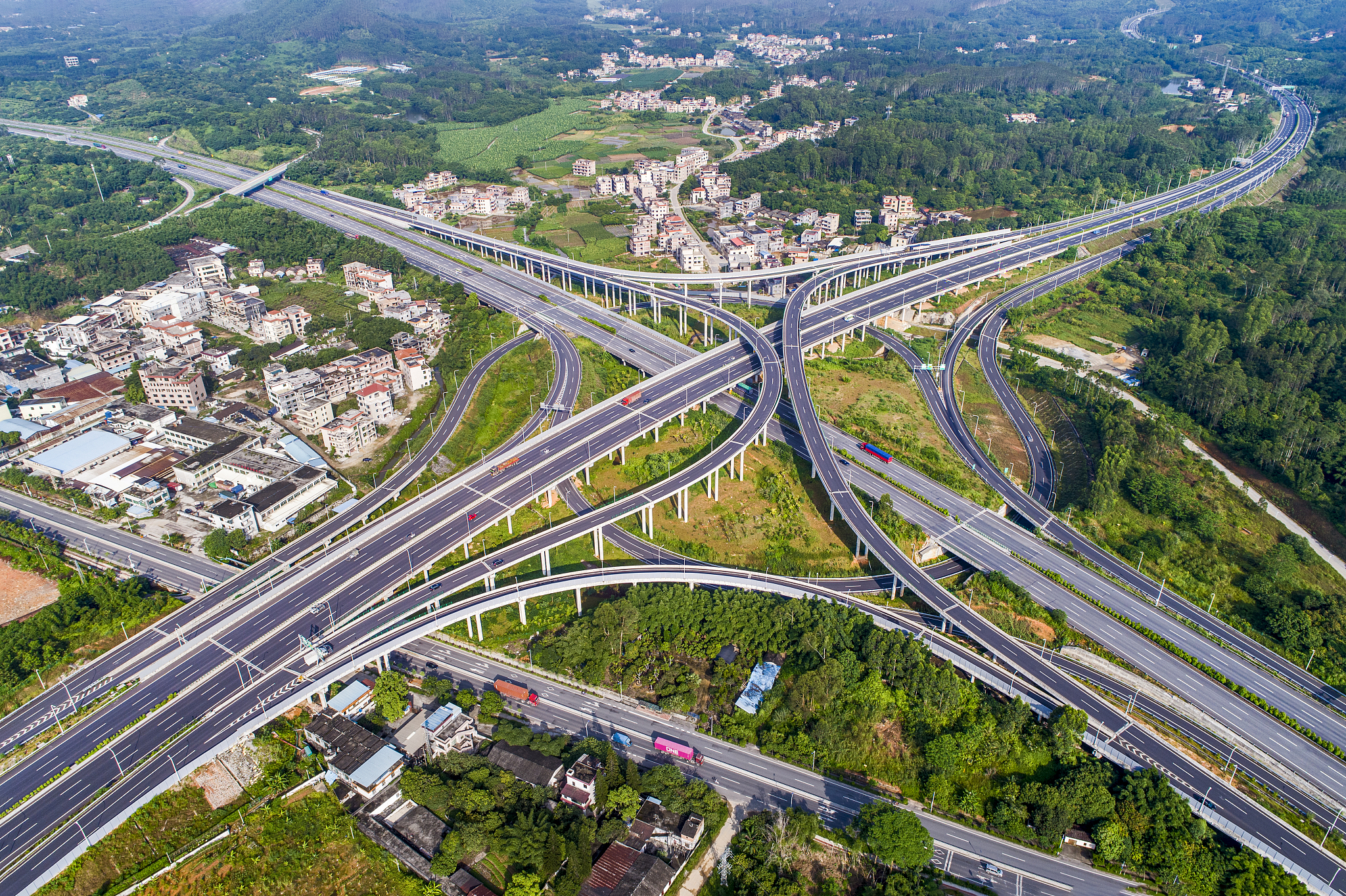 G85高速公路：连接南宁和珠海的重要交通枢纽