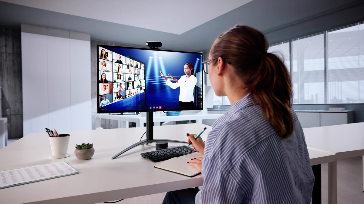 2022年共和国勋章获得者：杰出人士推动国家发展