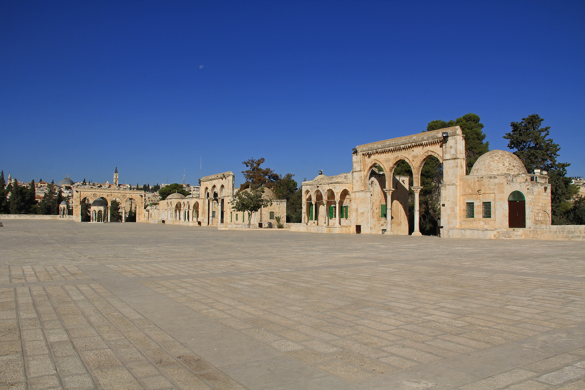 dome of the spirits along the square on the temple mount