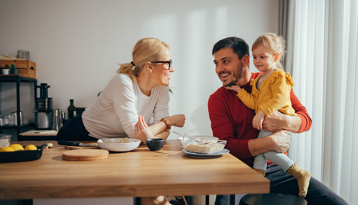 与家人分享成长与感悟：'月日句式'的真诚表达