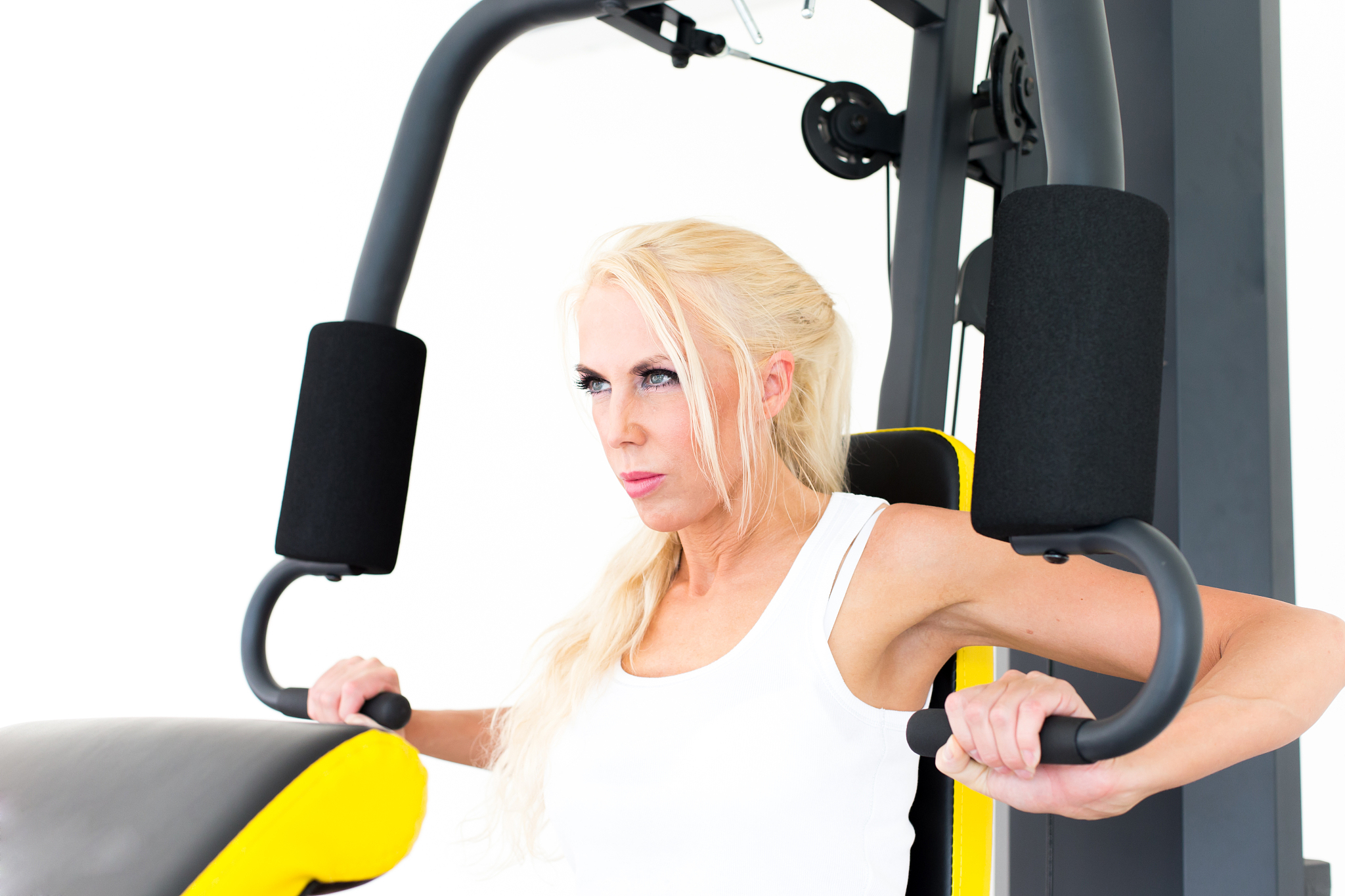 fitness with young, blond woman