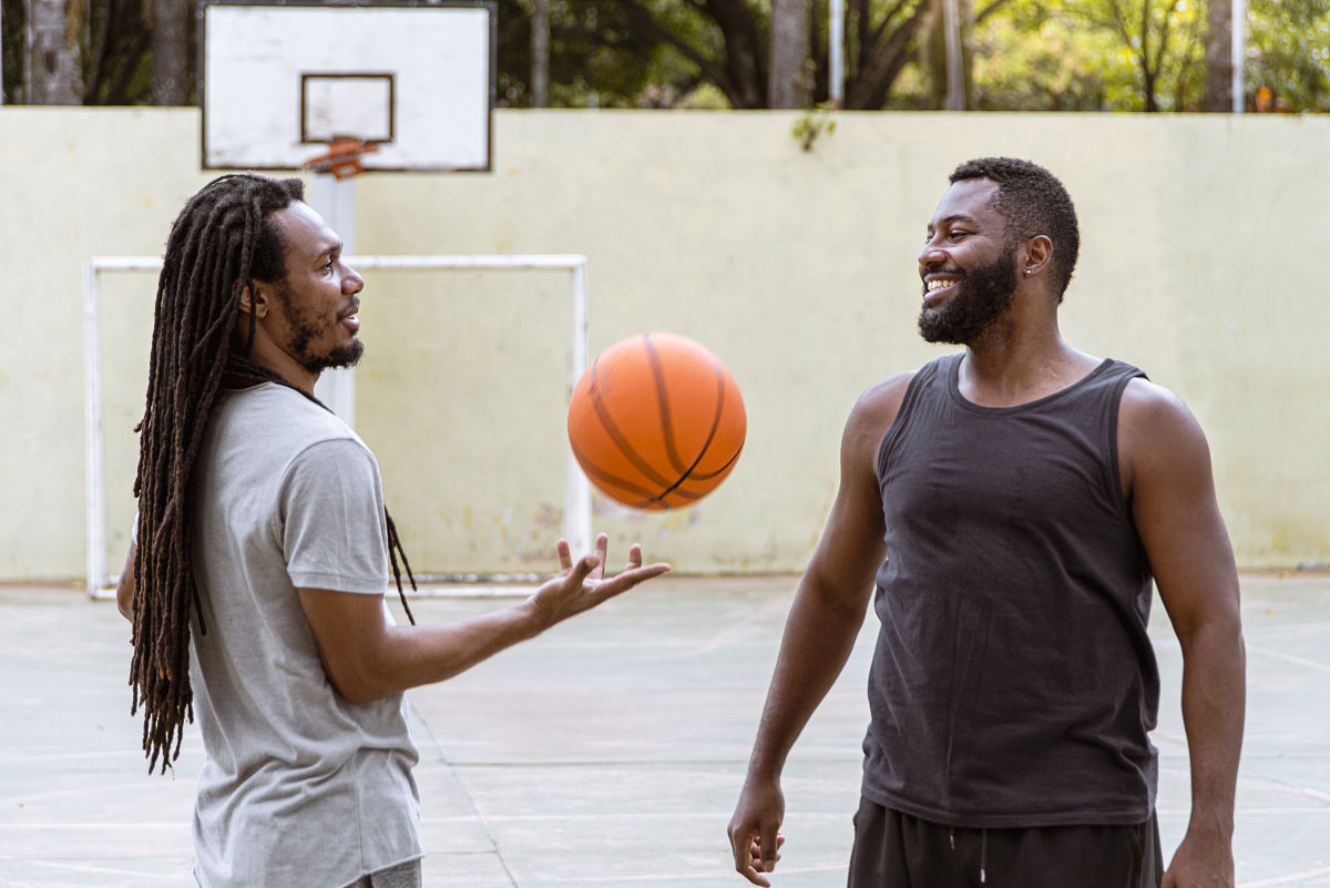 凯里·欧文国籍：美国篮球巨星的归属