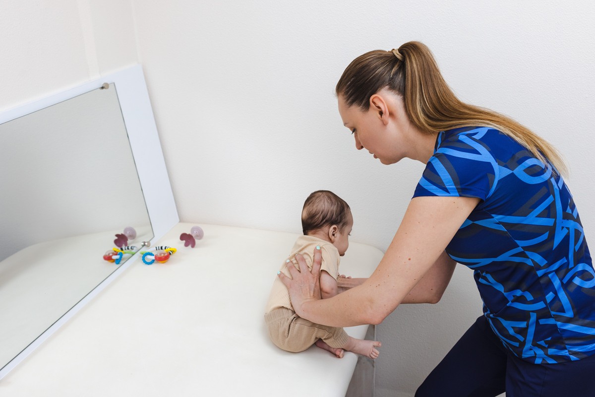 儿童康复专业课程详解：从基础到实践