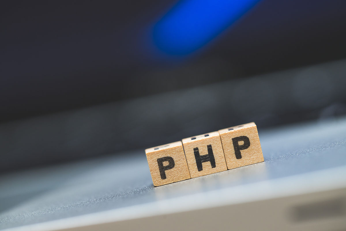 PHP 变量名和函数名可以相同吗？