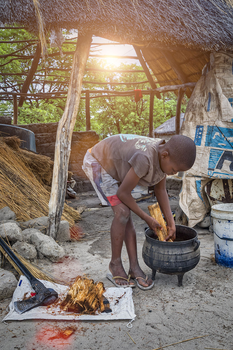 介绍一下非洲的贫穷状况
