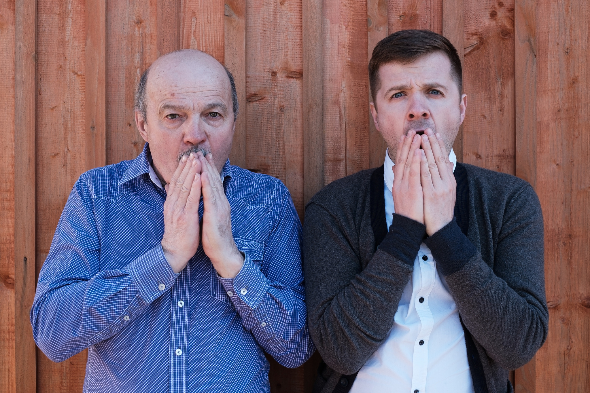 请你运用心理学知识将《扪心问诊》中保罗为飞行员埃里克斯进行心理咨询个案整理成案例记录记录不少于四次不少于6000字。