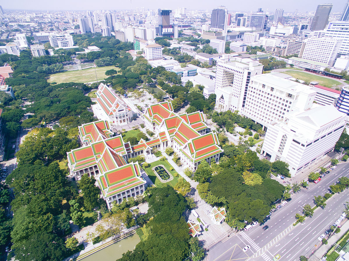 发表200字对大学经历的感慨