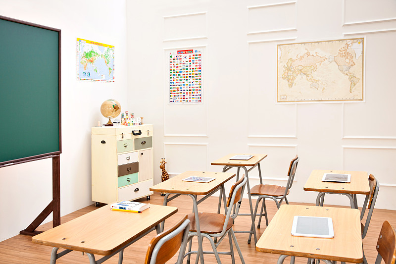手工室的英文翻译：Craft Room