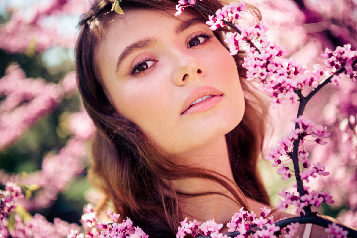 魔镜：谁是最美丽的女人？