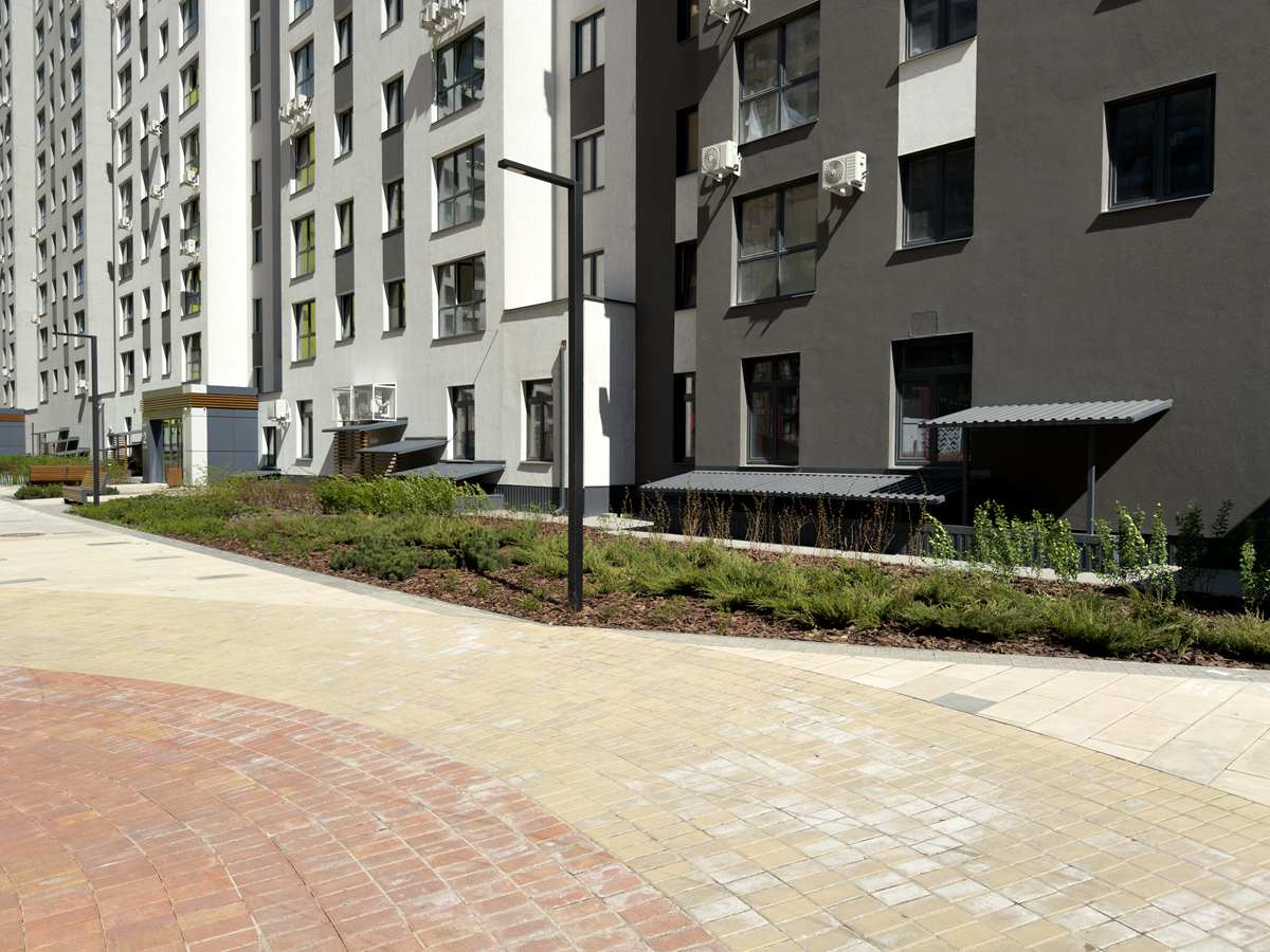 北辰欢颜东里13栋楼是否一起建成的为什么？回答+拓展