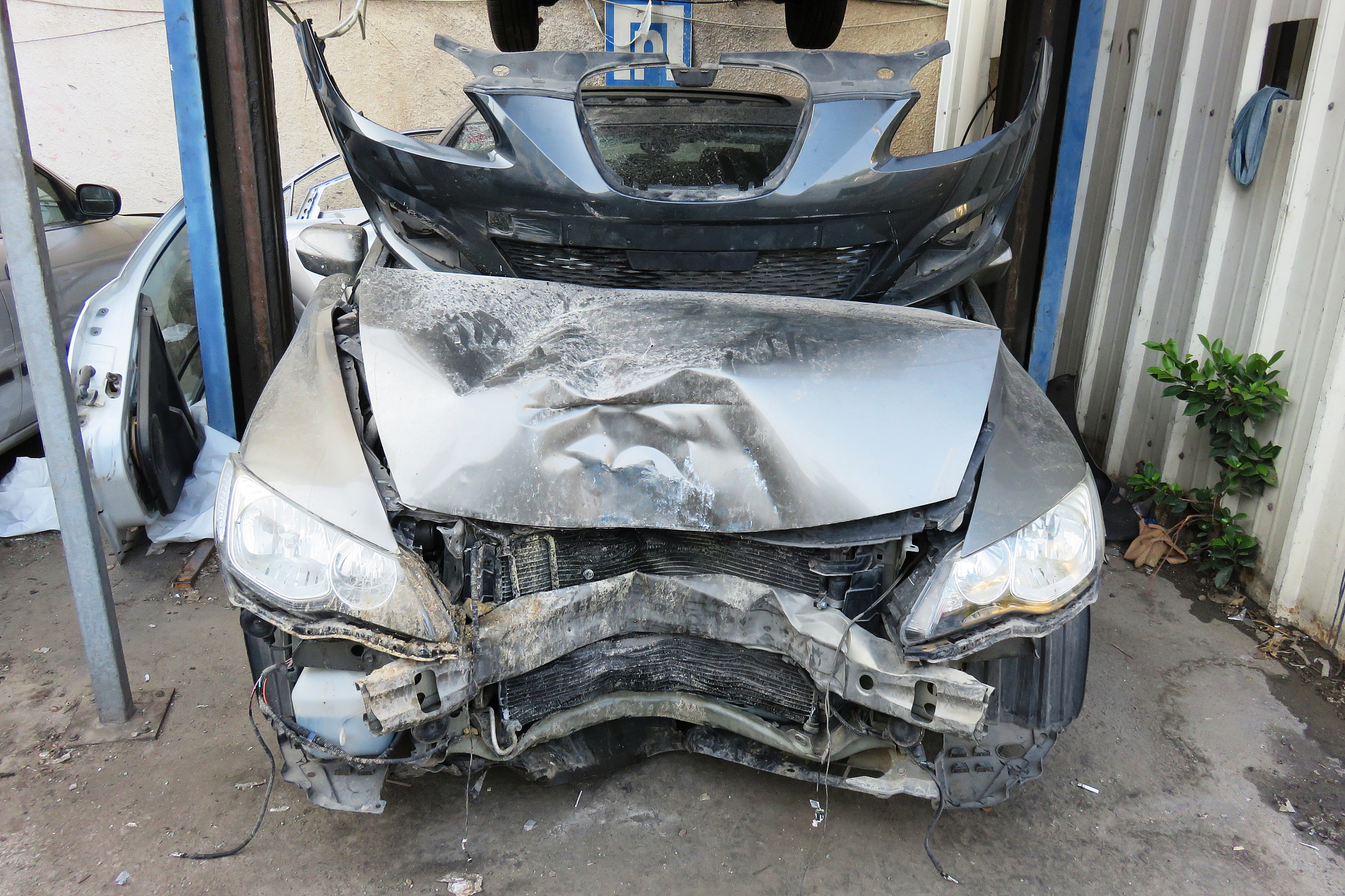 前保险杠修复大一般是什么事故 200字