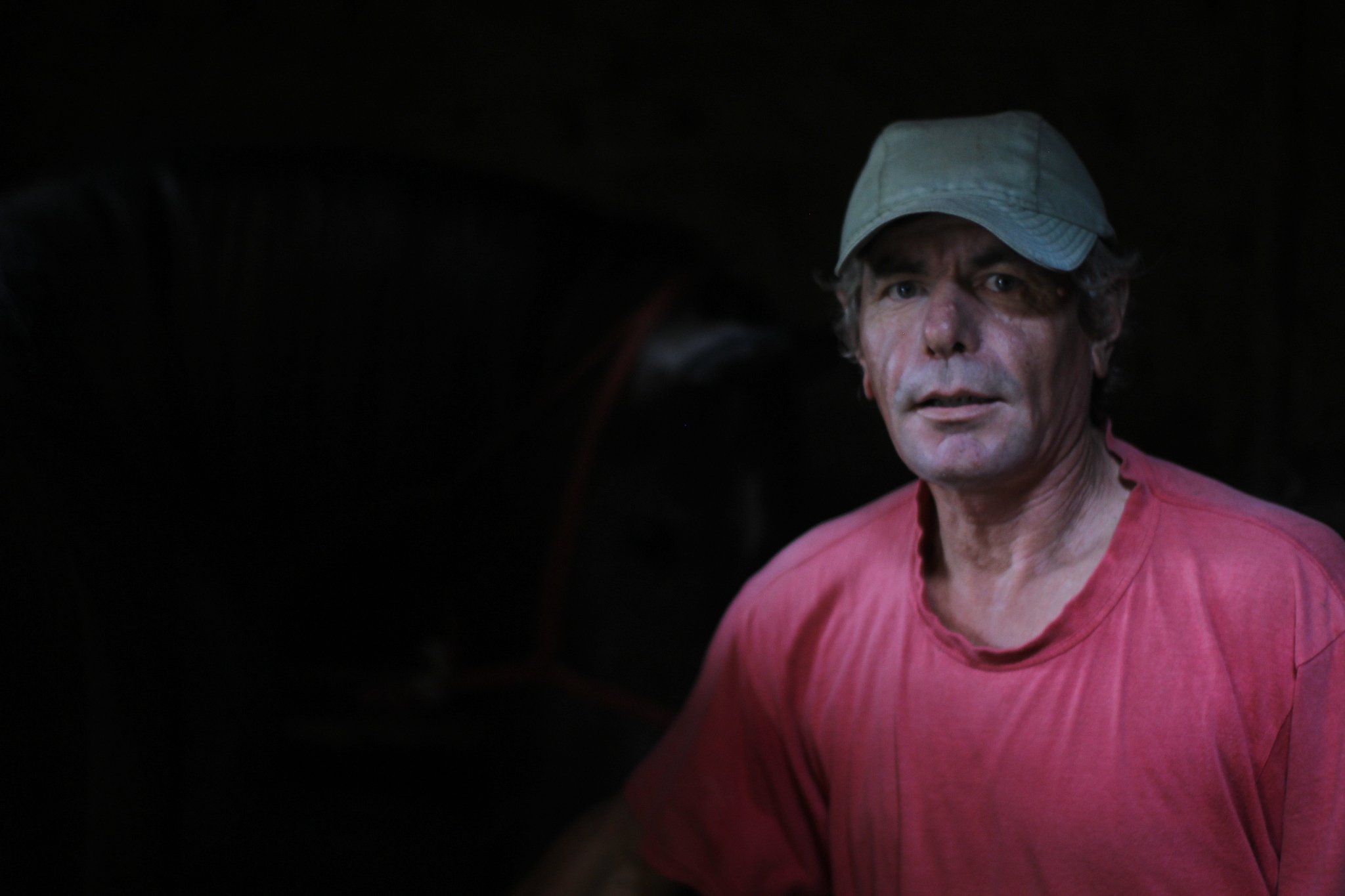 分为三段描述肖申克的救赎电影情节