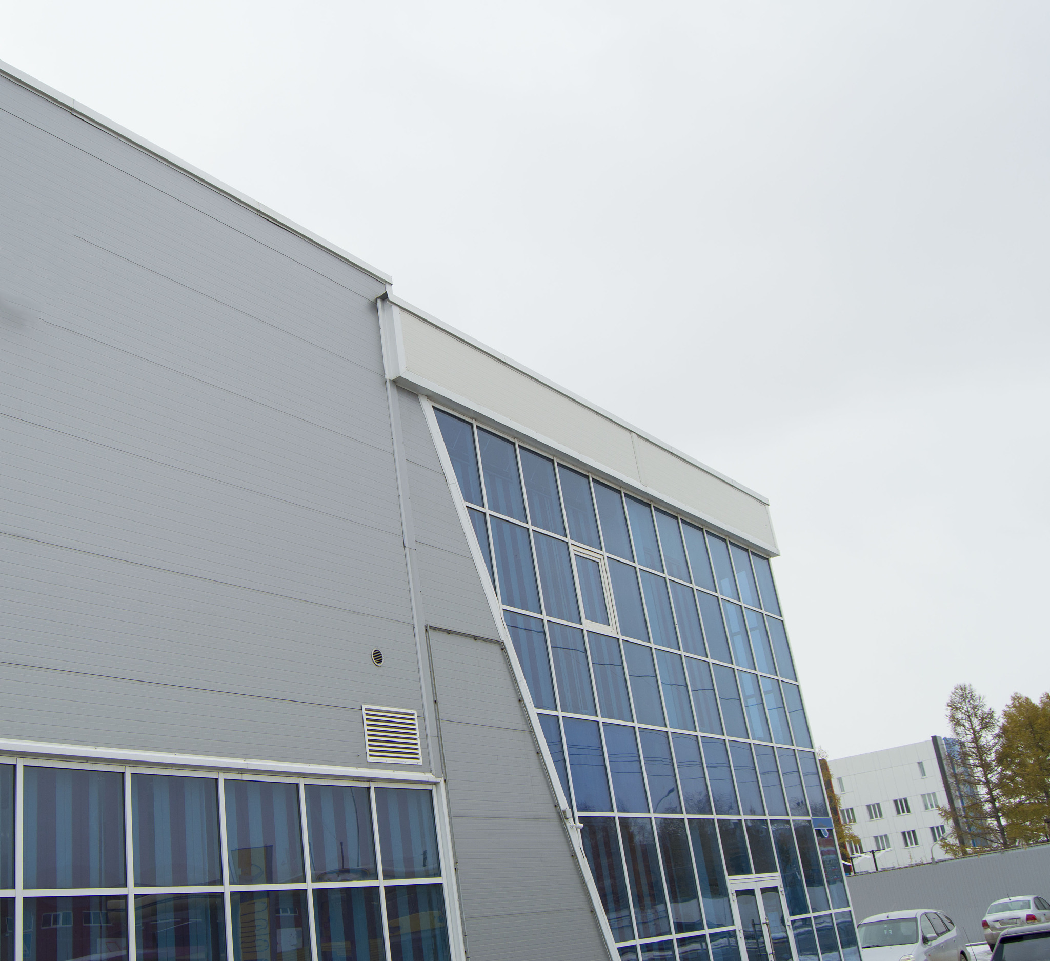 建筑风格是指建筑外观和哪些方面的综合表现