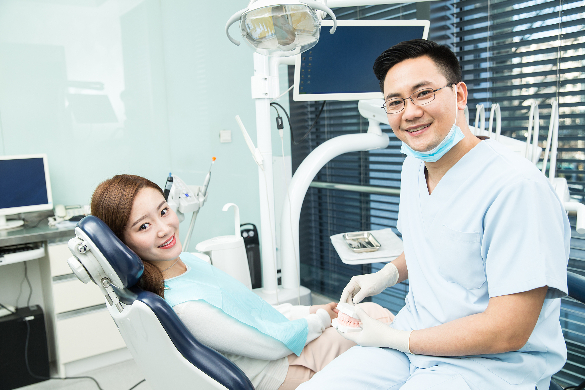 成都市育华职业学校口腔医学专业招生就业：岗位、前景分析