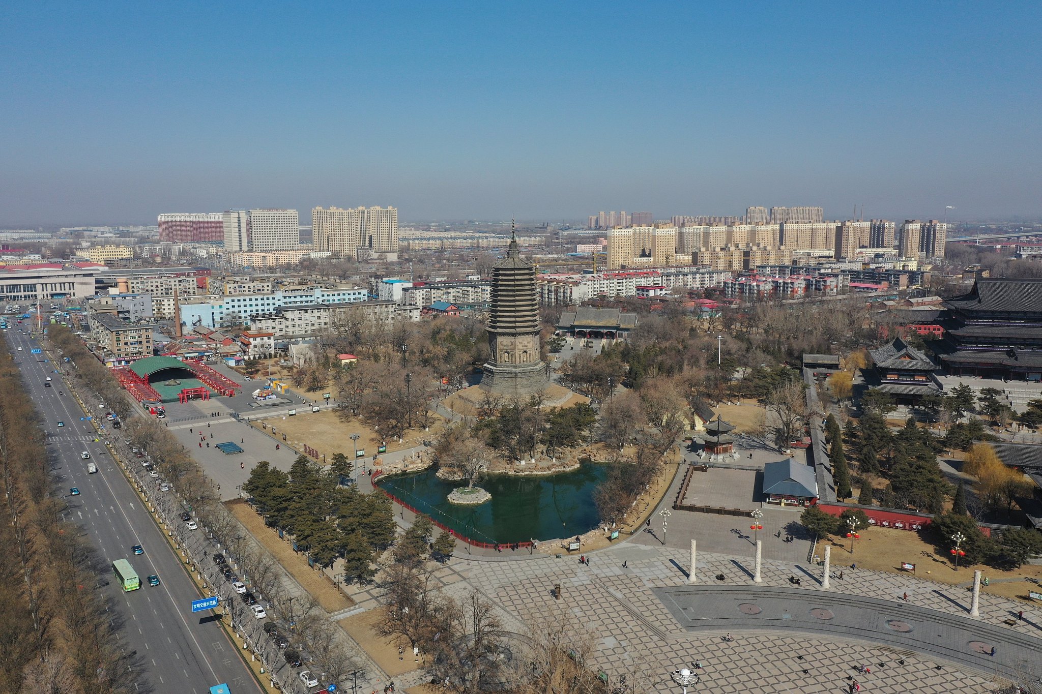 辽宁:辽阳市的白塔