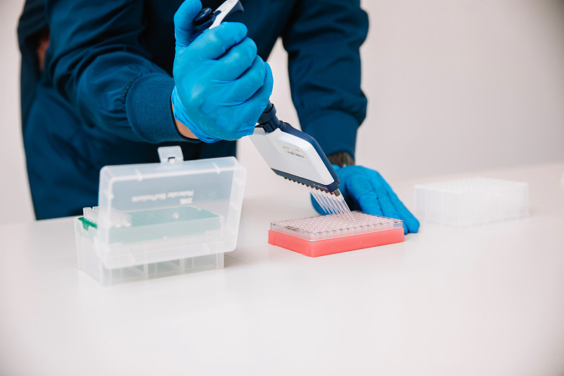 AI 增强专利写作：透明质酸免疫传感器背景技术优化建议